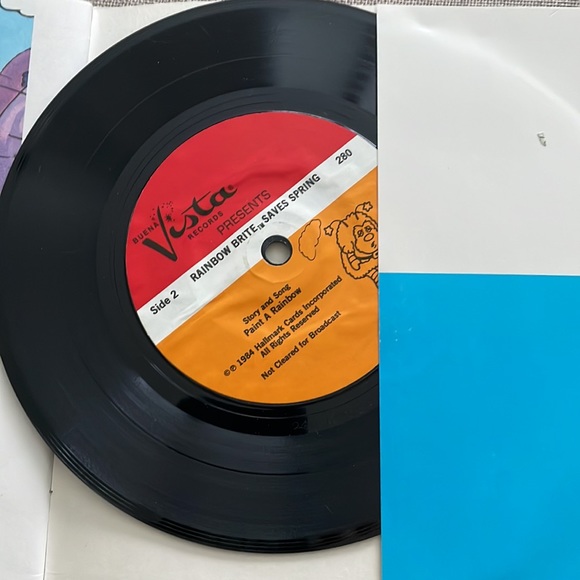 Rainbow Brite/ read-along book and record - Picture 2 of 3